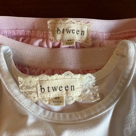 Skirt and shirt sets. Size 4/5. - Picture 3 of 5